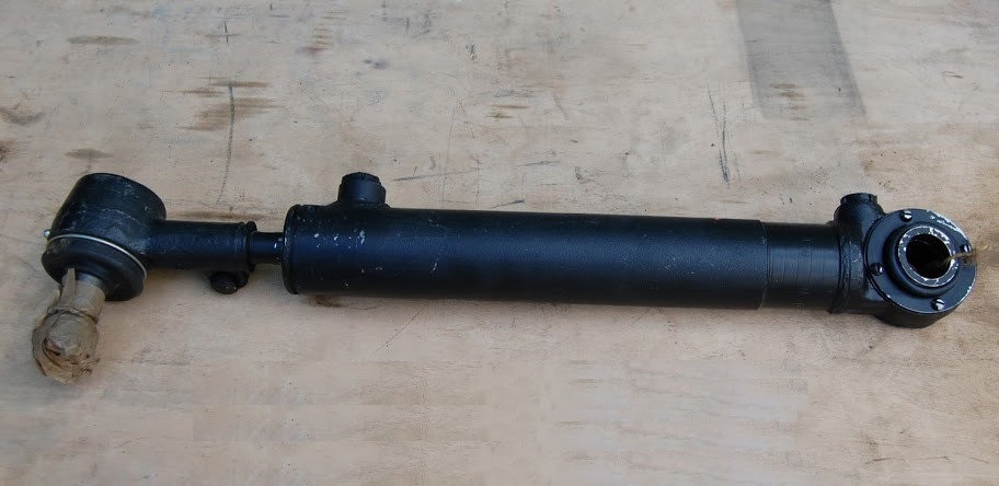 купить Цилиндр гидроусилителя Зубренок (без наконечника)