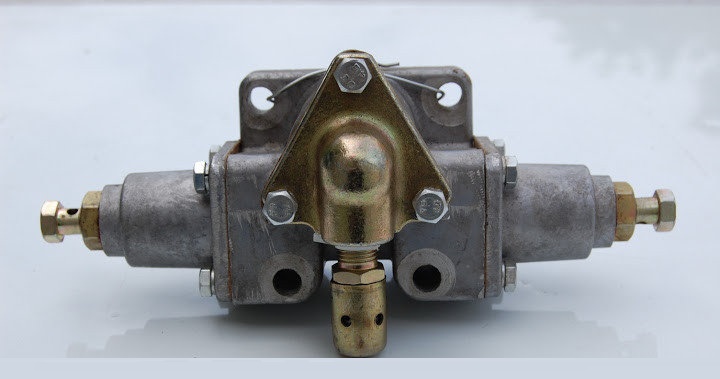 купить Воздухораспределитель в сборе 202 КПП