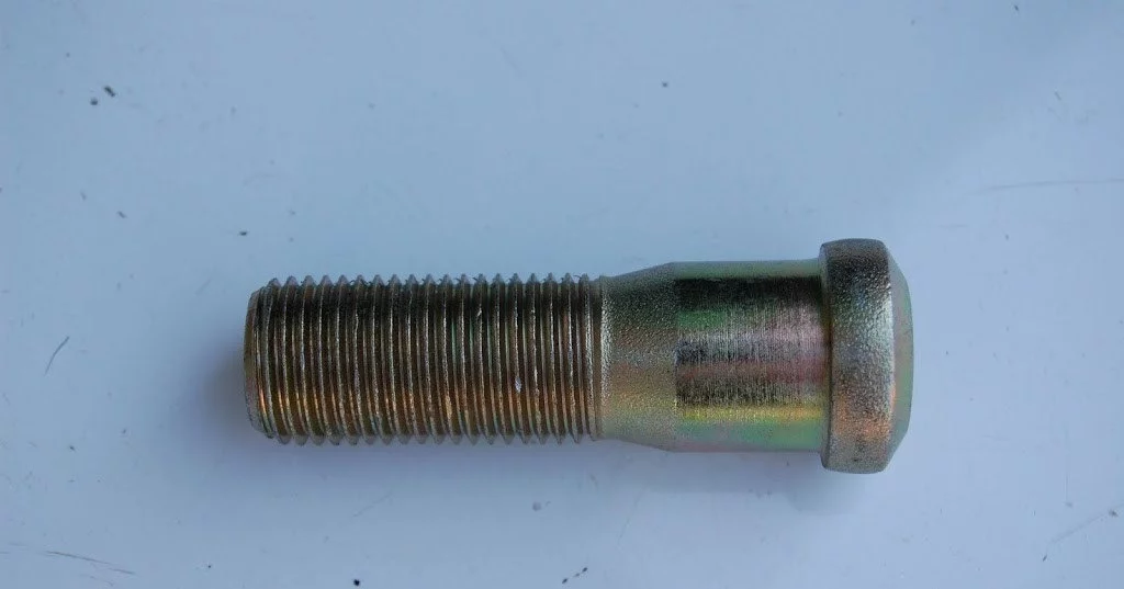 купить Болт крепления короны Евро (М20х65х2)